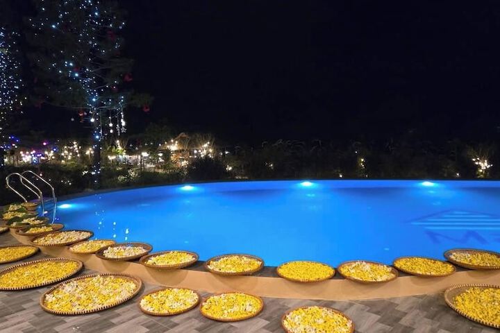 Pool 96 of 149