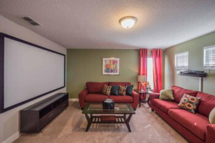 Room 7 of 23