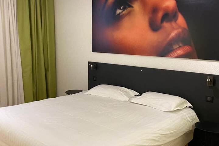 Room 22 of 51