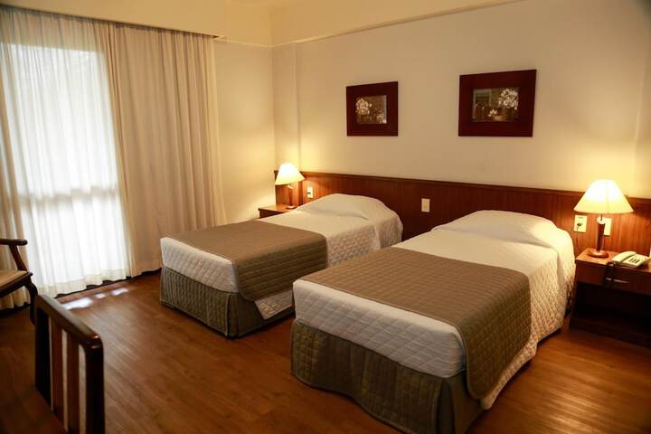 Room 9 of 41