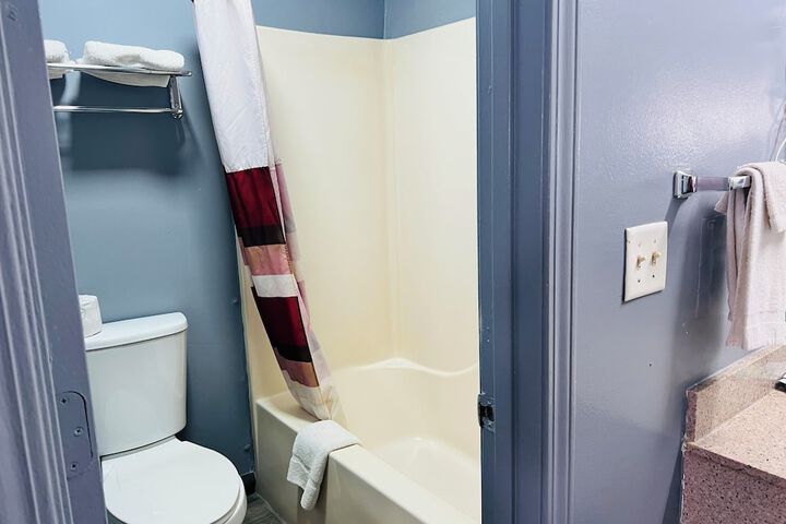 Room 40 of 54