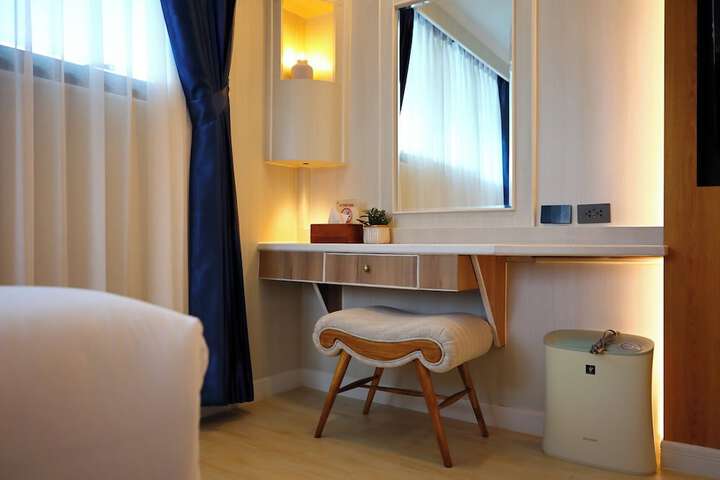 Room 32 of 86