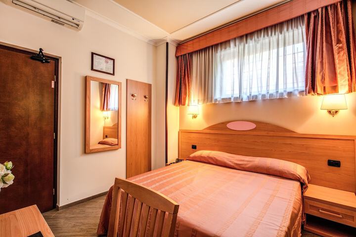 Room 49 of 119