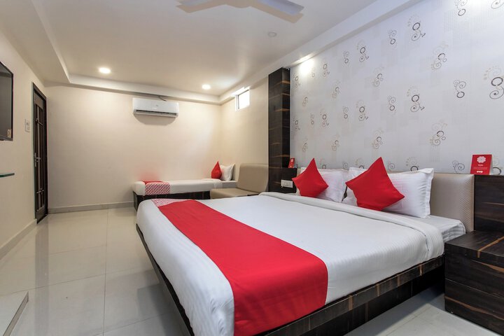 Room 14 of 24