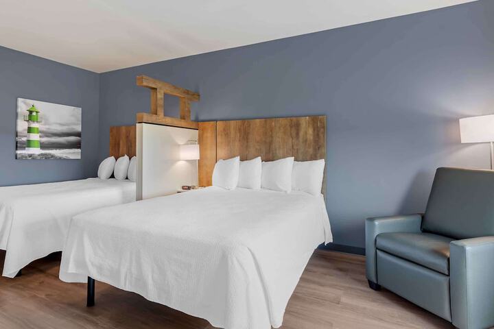 Standard Studio 1 Queen Bed Nonsmooking (34 of 35)