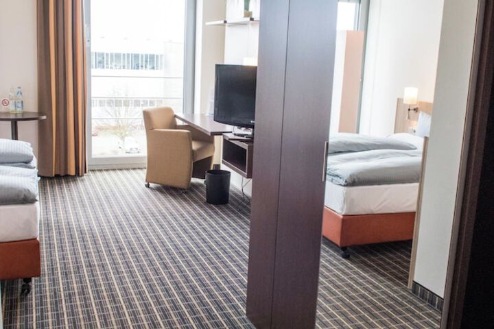 Room 20 of 48