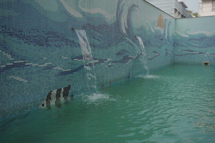 Pool 14 of 22