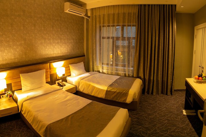 Room 7 of 52