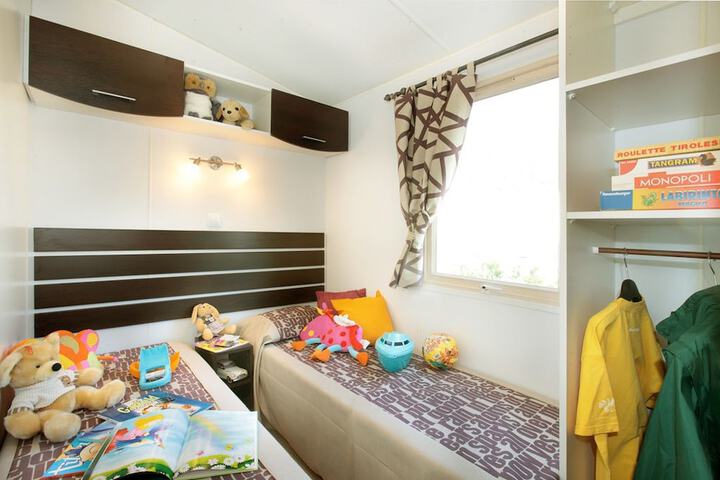Room 6 of 59