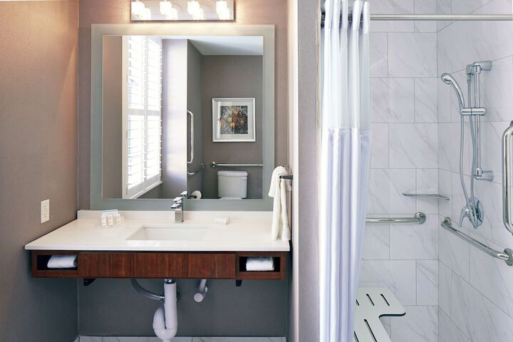 Bathroom shower
