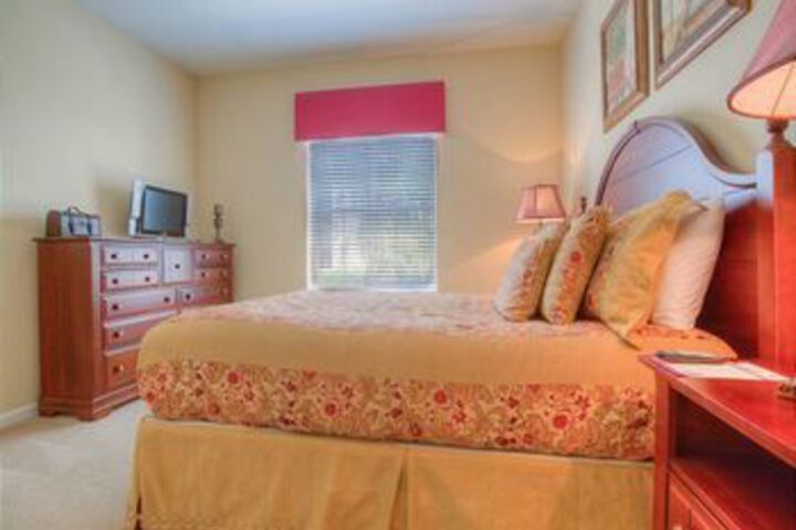 Room 8 of 20