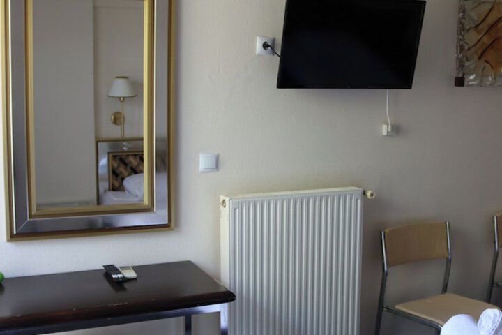 Room 79 of 261