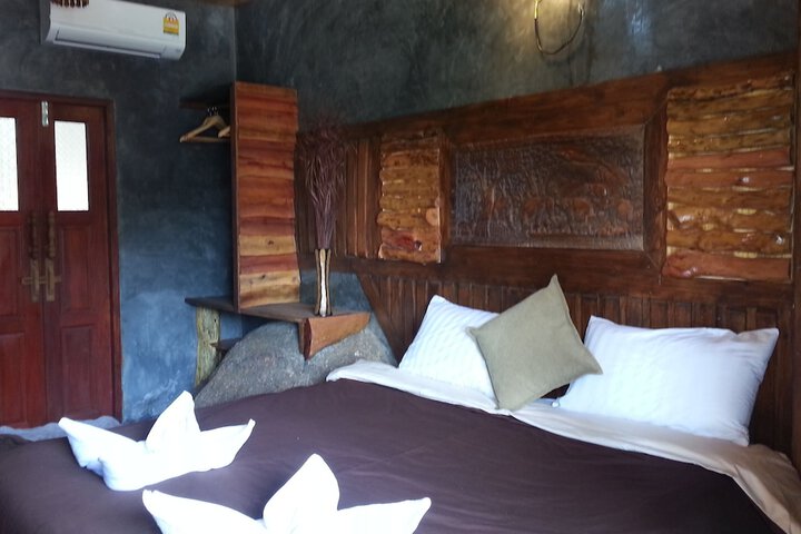 Room 6 of 68