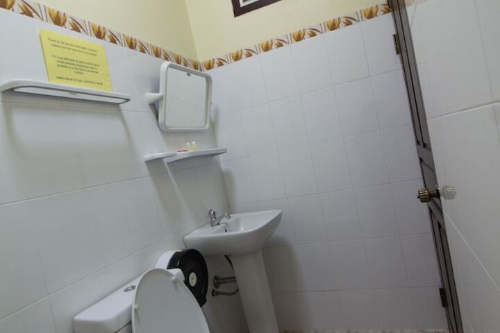 Room 60 of 80