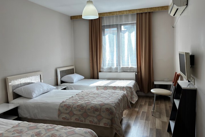Room 5 of 23
