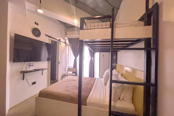 Room 8 of 45