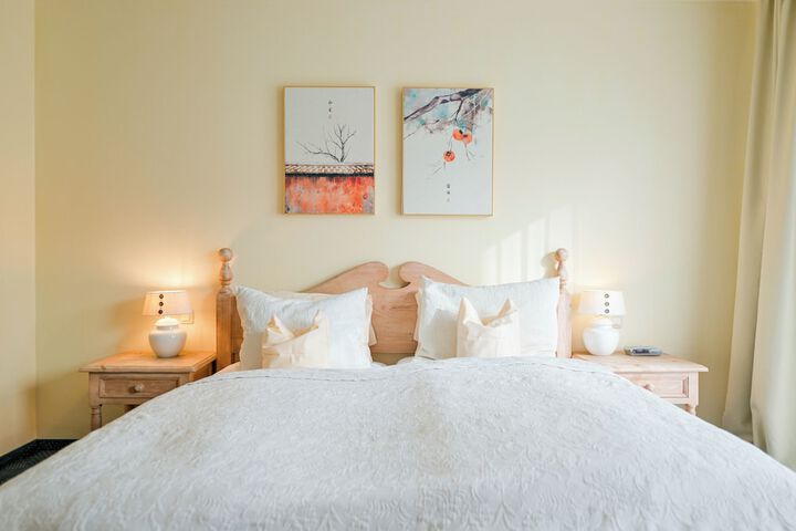 Room 4 of 51