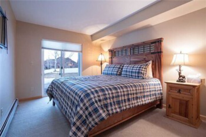 Room 33 of 35