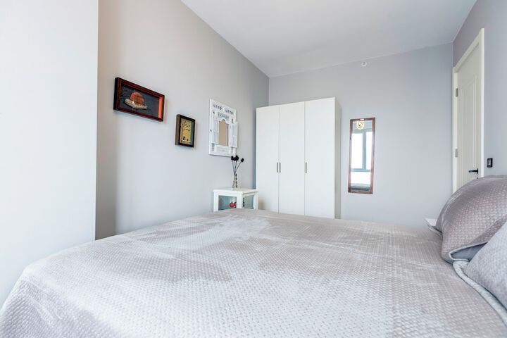 Room 20 of 115