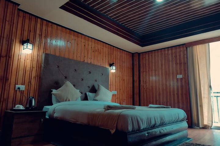 Room 37 of 46