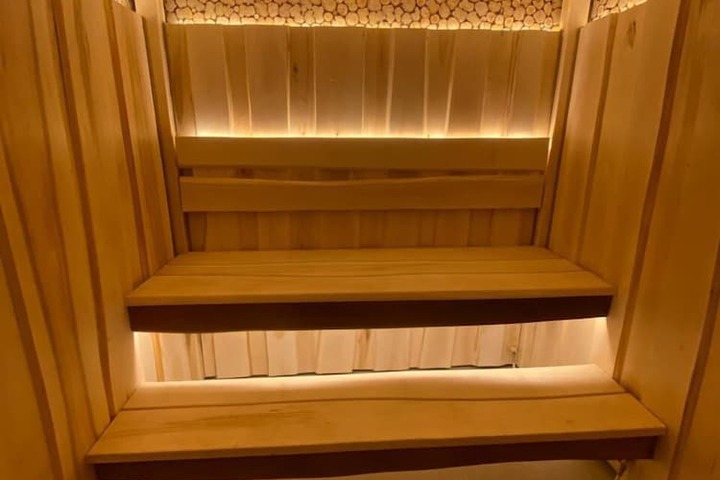 Room 23 of 32