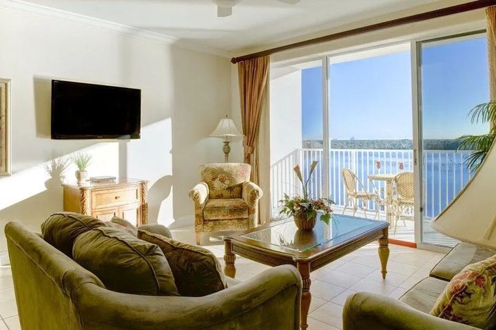 Exterior of Martinique Condo at Blue Heron Resort
