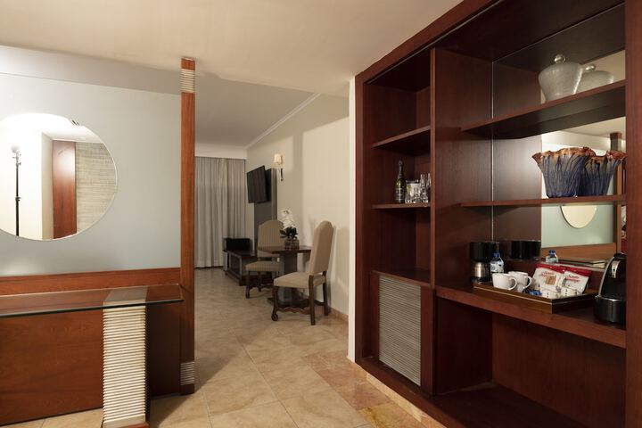 Room 62 of 276