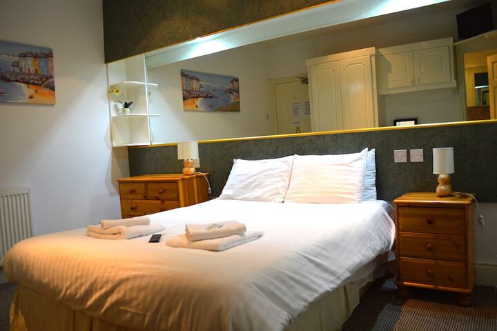 Room 12 of 47