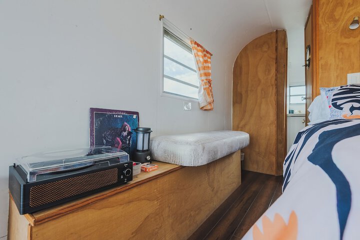 Room 5 of 101