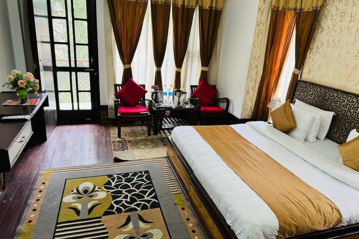 Room 17 of 41