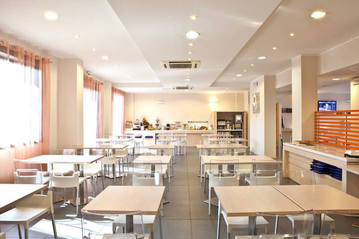 Dining Photos