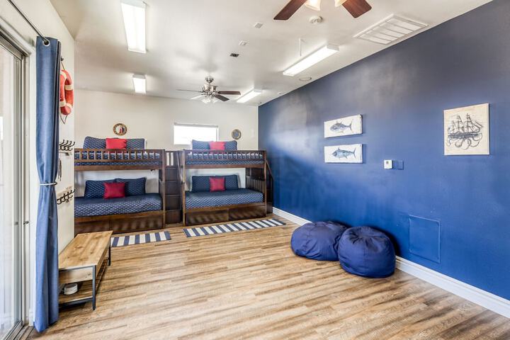 Room 25 of 40