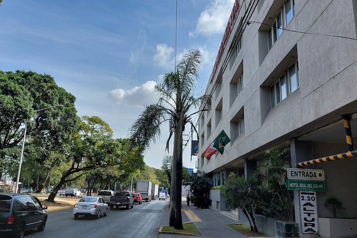 Hotel Entry