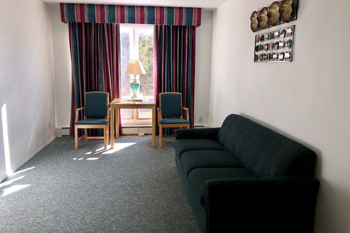 Room 23 of 44