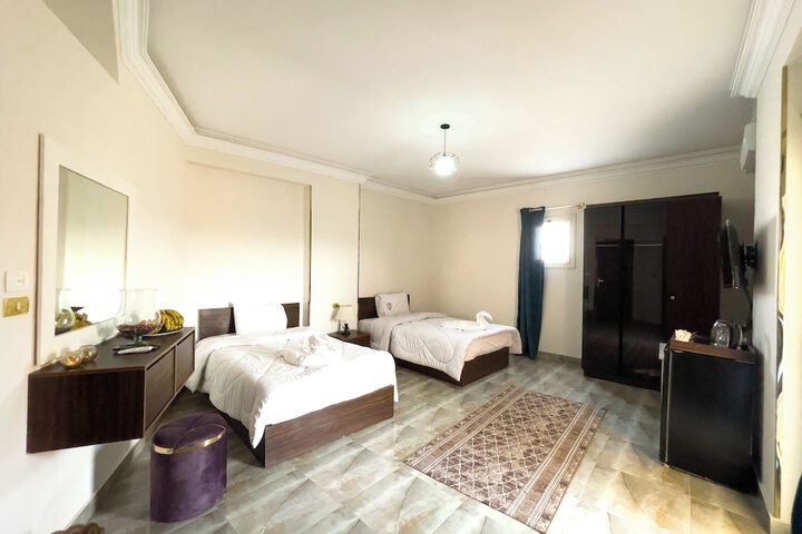 Room 5 of 21
