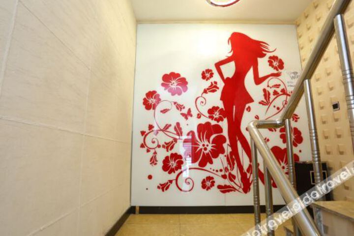Hotel Interior 6 of 34