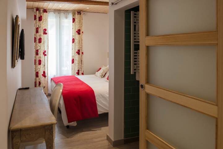 Room 5 of 41