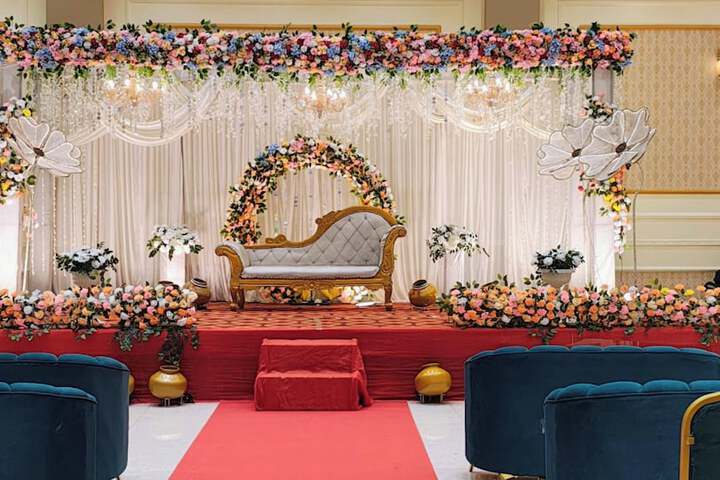 Ballroom/Hall 25 of 58