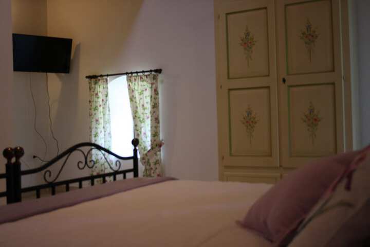 Room 6 of 31