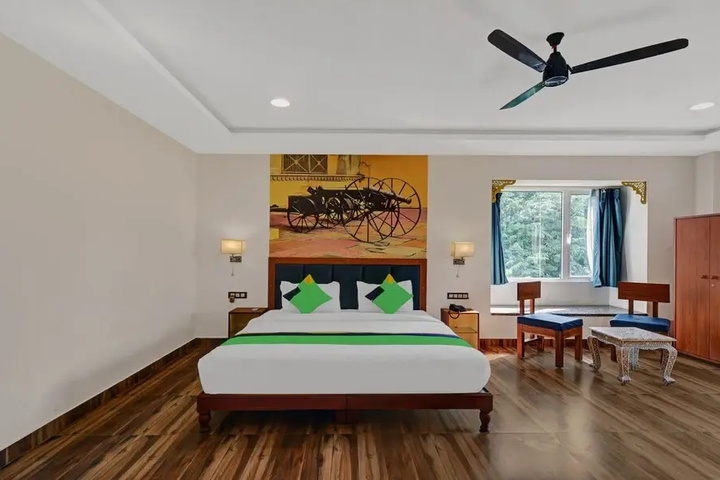Room 3 of 30