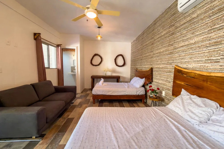 Room 4 of 15