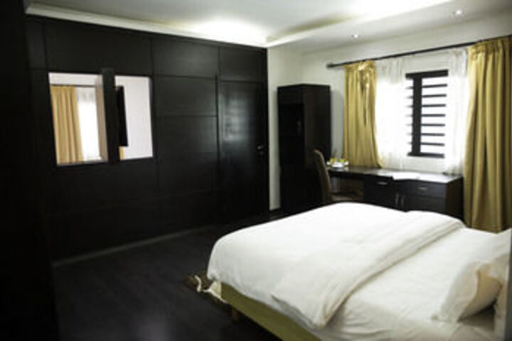 Room 4 of 26