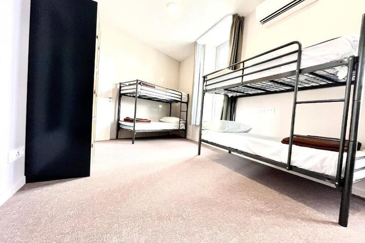 Room 5 of 39