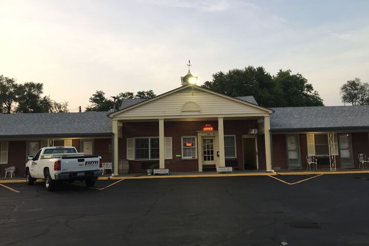 Old Kentucky Home Motel in Bardstown, KY
