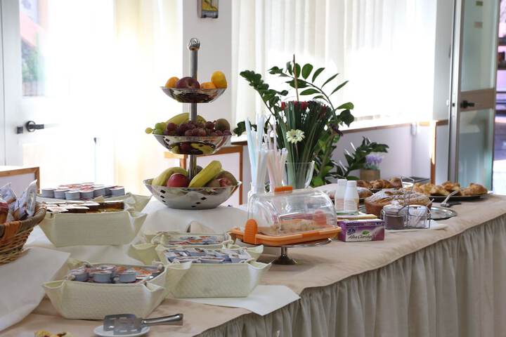 Dining Photos