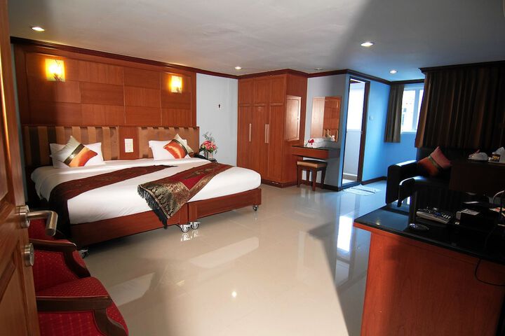 Room 7 of 41