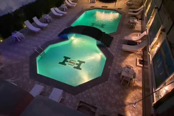 Pool 33 of 73