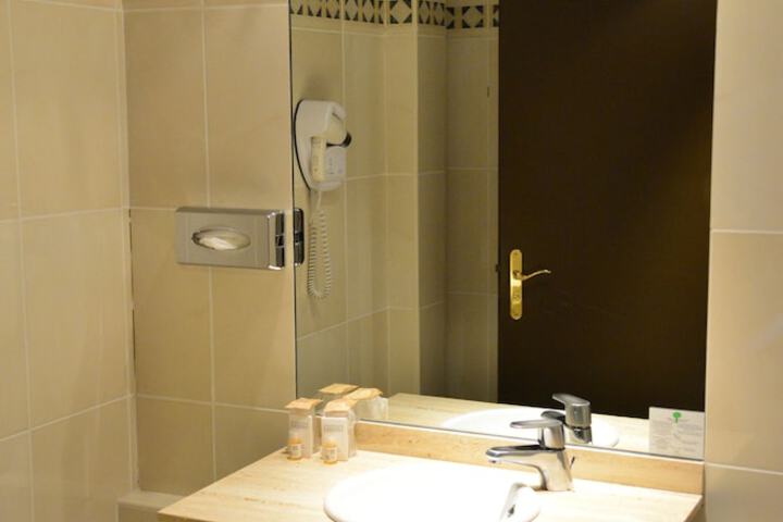 Room 18 of 51
