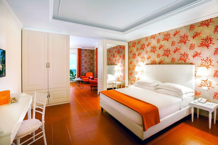 Room 2 of 31