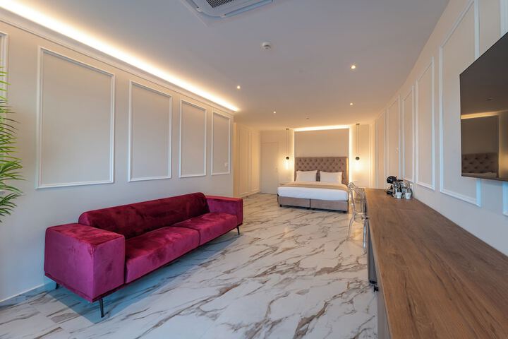 Room 50 of 187